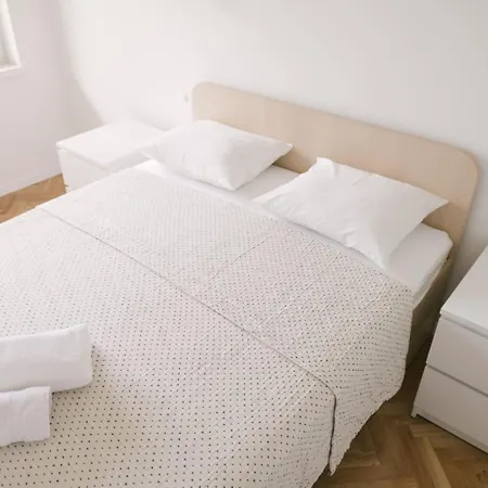 Teta Ljuba 1 公寓 *